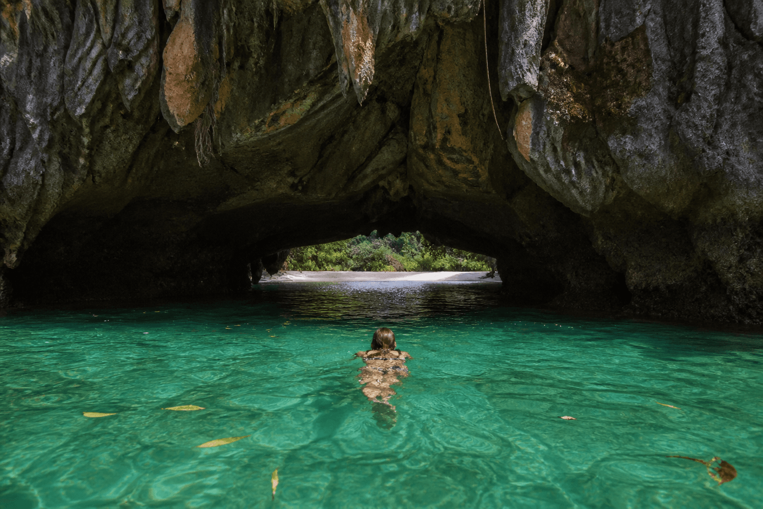 Southern Islands: Koh Haa, Rok, Lanta